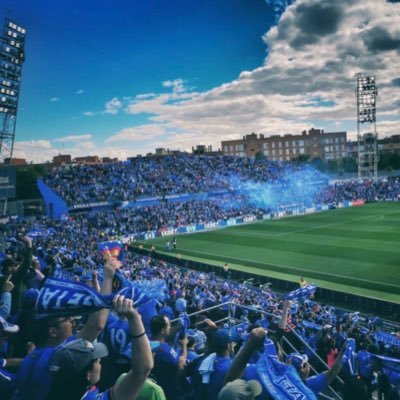 Azulon92's profile picture. Aprendiendo a rentabilizar los ahorros.