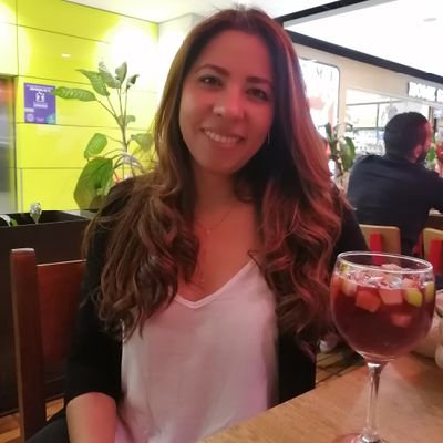 Contadora Pública. Uribista por convicción.
Si usted es de izquierda... aquí no es.
Viví el conflicto en carne propia, así q digan lo q digan... Uribista 💯pre