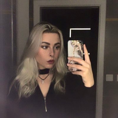 adelavaca_'s profile picture. 