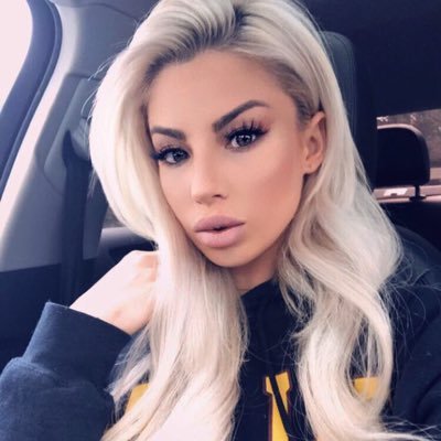 Hey y’all, Crystal Pistol🔫 ! Born in Dallas! 📍 Raised in Los Angeles 🦋 Wild Child ❤️🔥😜