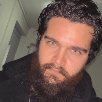 yellowrock96's profile picture. .