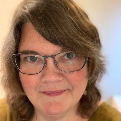 AD of marketing and communications in University Advancement at WWU. Former fiction editor of Contrary Magazine. On Insta, TikTok, FB, LinkedIn & Bluesky
