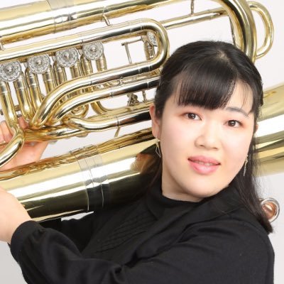テューバ📯/東京音楽大学卒 / 演奏・レッスン・指揮🤵🏻♀️ / 伊藤楽器(南船橋ららぽ)・ 平山音楽院・プレスト音楽教室 / のぎくプラザ吹奏楽団 さざなみウインド 指揮 / 佐倉高校出身(2017〜2019吹奏楽部指揮) / レッスン・演奏のご依頼はDMにて / コザクラインコのココ🦜 / 松永愛里らしい