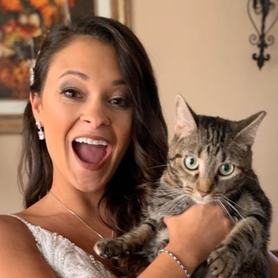 Kris_Lapinski's profile picture. 🏀🧘🏻‍♀️💫☕️🐱👶🏻