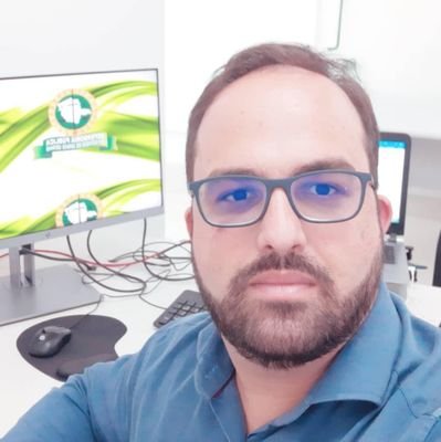Pai da Alice. Flamenguista. Defensor Público.