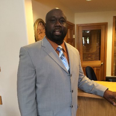 Lee Jones Ministry, is a ministry that strives to help build positive relationships in the community. Our mission is to help those struggling with life