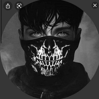 شخص يحب الضحك و الوناسه معا الجميع ( يمون بسرعه ) اقبل العموم⚔️🖤