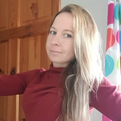 Animal lover, trying to be as strong, fit and healthy as I can be :)