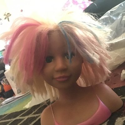 Barb0uille's profile picture. It’s just me! Why not? #CryptoLover #BTC #ETH #DOGE #TRX #BONK