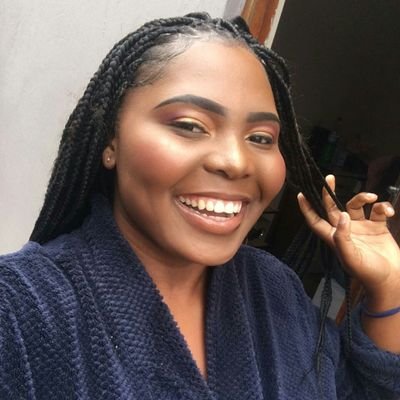 AvuyaDee's profile picture. 