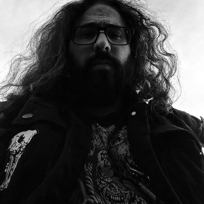 Gamer curieux & enthousiaste (JdR, JdP, JV), technophile aux tendances cyberpunk, photographe amateur et voyageur compulsif...