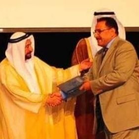اعشق مصر وفخور بالجيش المصري - خبير تربوي بوزارة التربية والتعليم الاماراتية-مؤلف مناهج علوم -اعيش بالامارات واحبها