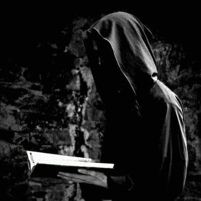 لا تسألني من انا ومن اكون انا من اخترع دستور لحياته ووضع له القانون
ساحر
فكر خيالي
مختلف جدا
اعشق الحريه
احكي في سريه تامه
الايميل لا يمثلني