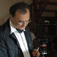 I AM DIRECTOR AND PRODUCER OF CINEMA contact: robertosillipo@yahoo.it