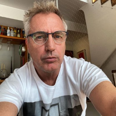 Antonio46109740's profile picture. la femme n'est pas un objet, le bonheur d'un couple c'est d'équilibre les valeurs et que chacun donne a l'autre ce qu'il lui manque ce n'est pas de profité