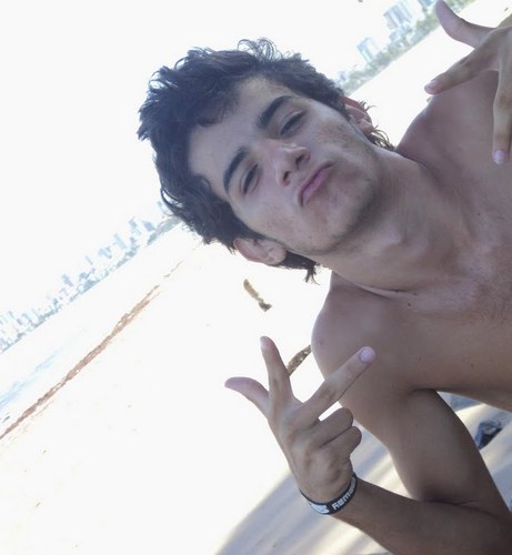 filho do sol, das ondas do mar, servo da mata nativa... quero o mundo pra mim.