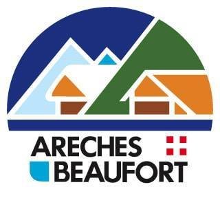 ❄ Villages-station typiques 
📍 @LeBeaufortain, à 23 km d'@Albertville_fr, @SavoieDepart
Terres du ski de randonnée, du trail et du Beaufort ⛷️🏃🏻🧀 ☀️