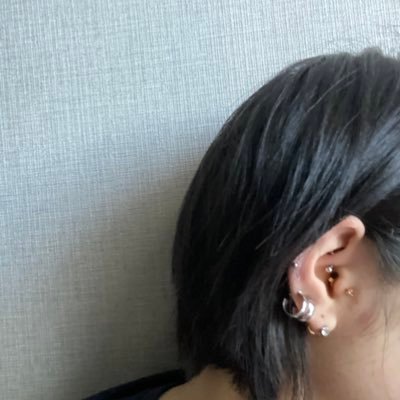 初の自社マーケにひいひいしている社会人4年目、前髪が浮きやすい😵💫
関心:人材とキャリア | 自己肯定感・マインドセット | 海外留学 | 植物
誤字はご愛嬌🫣