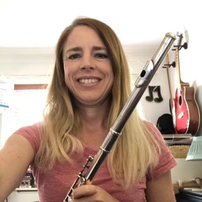 🎵🎶🎵🎶 Flute player / Musician. Chartered Accountant.