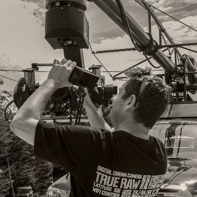 twolived's profile picture. Tech & audiovisual