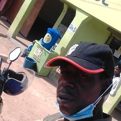 otro39242158's profile picture. l'amour d,autruie