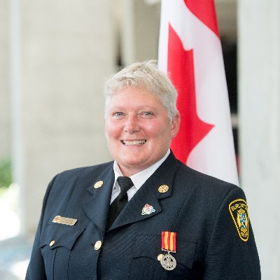 @BurlingtonFire Fire Chief - Comments are my own. Not monitored 24/7. For emergencies, call 9-1-1. #BFDProud. Former ICU nurse 🩺 and proud of it 🇨🇦🇨🇮🏳️‍🌈