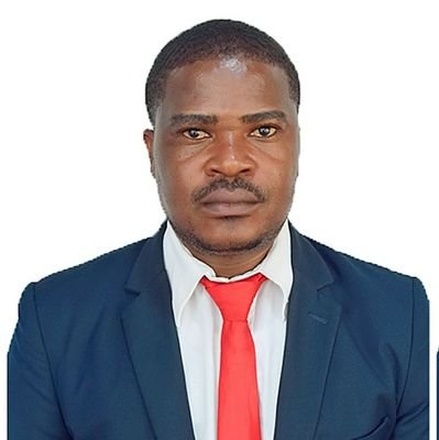 É Correspondente da DW África desde 2019. É Jornalista desde os anos 2002-2003. É também um acérrimo defensor de direitos humanos e cidadania.