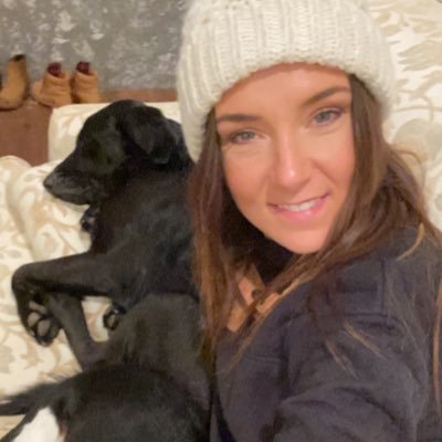 Dog mom, esthetician, MUA, auntie @alishianicole11 on instagram