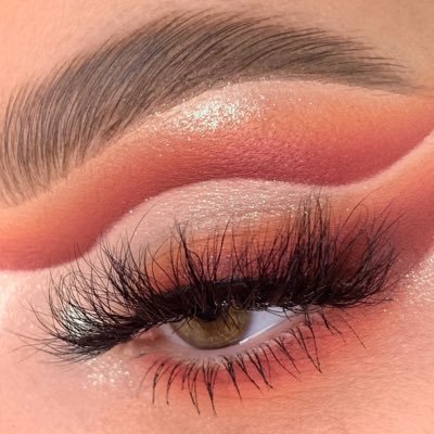 🎉25. 🇬🇧UK. 👩🏻🎨MUE. 📧email:courtneysempey123@gmail.com