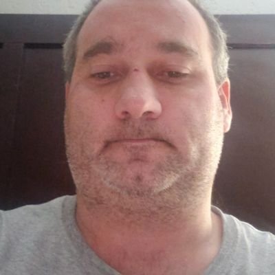 I'm 45 and have two children that don't live with me right https://t.co/VsGF3sS4Pw is 13 years old and a 4 year old.I've been in Florida now for 4 years now love cookin