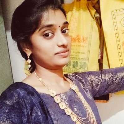 Chellama20's profile picture. 