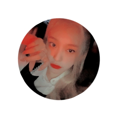 𝐒𝐨𝐥𝐞𝐥𝐲 𝐭𝐨 𝐑𝐏 ｡ She might has a fierce look but wait till her smile blooming , you might bewitched ! I will help you to catch a dream so just tell me what`s it ?