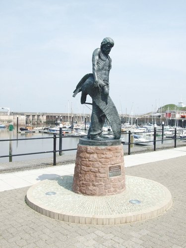 mrhnc's profile picture. Ars longa, vita brevis.