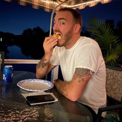 chrisminney1's profile picture. I’m a man of my word and that word is: idiot