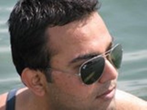 dubeakash's profile picture. 