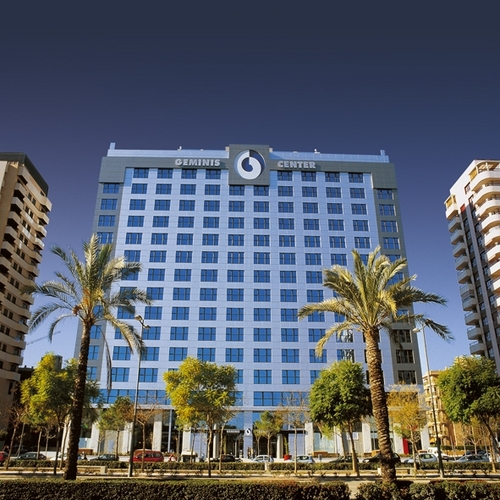 Centro de Negocios líder en Valencia. Ofrecemos a nuestros clientes la mejor Localización, Imagen, Tecnología y Servicio. Ahora también en @AriesCenter