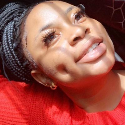 Not your regular companion,unapologetically pretty, #dimples, Man United blood, #GGMU, troubleshooter, Sapiosexual, Zillionaire’s mindset, your daddy’s crush ✌️