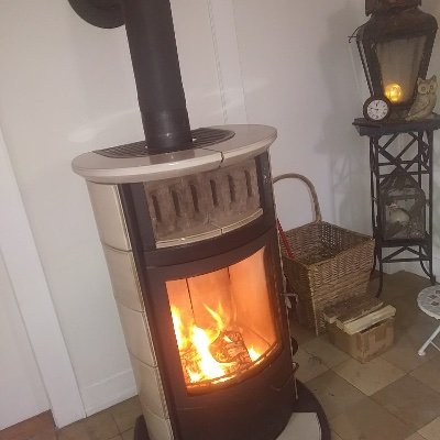 maskenkritiker1's profile picture. Homöopathiekritiker, Trumpkritiker, AFD nein Danke! Kein Coronaleugner, aber kritisch bei manchen Maßn., z.B. Masken im Freien, M. für Kinder U12 etc. 3xgeimpft