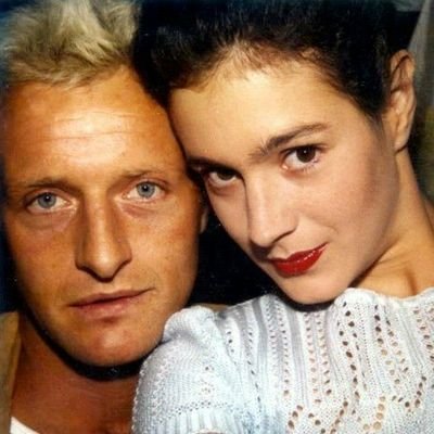 lifeincage's profile picture. hello darkness my old friend