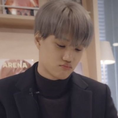 spoilerzyx's profile picture. exonct.