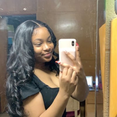 shawniexoxoxo's profile picture. 1913🐣🔺|CMU