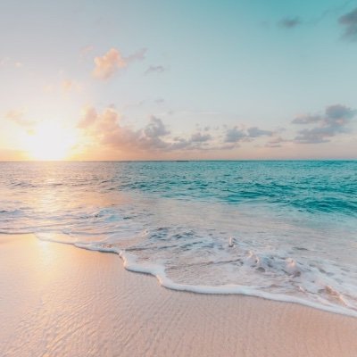 RNKL is a mens luxury fashion brand that creates the worlds finest linen shirts. There is no plastic used in our packaging and a % of profits go to ocean causes