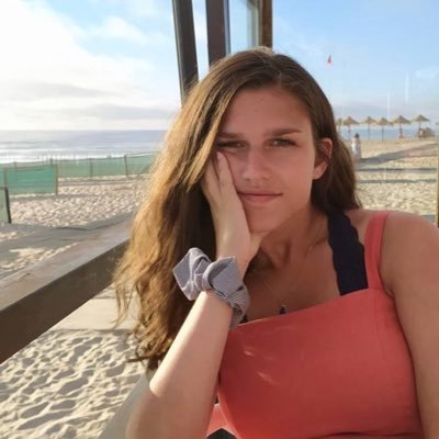 Acting • writing • voice-over • + = + • Belgium & Minnesota 🇧🇪🇺🇸 FR/EN