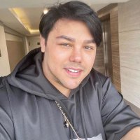 William White (@william42475432) 's Twitter Profile
