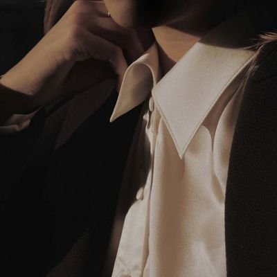 𝐷𝑎𝑟𝑘 𝐴𝑐𝑎𝑑𝑒𝑚𝑖𝑎 In The Absence Of Light Darkness Prevails Darkacademia Cafe Aesthetic Quote 𝐷𝑎𝑟𝑘 𝐴𝑐𝑎𝑑𝑒𝑚𝑖𝑎 In The Absence Of Light Darkness Prevails Darkacademia Cafe Aesthetic Quote