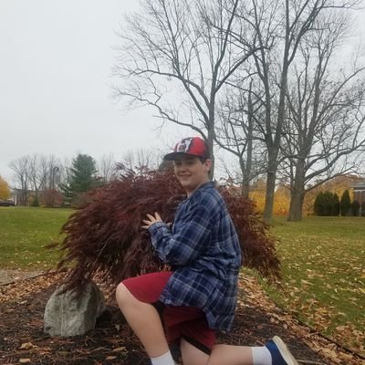 Slimey_King19's profile picture. Just a weirdo