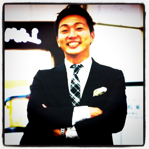 Hiroakimorigami 本日大丸心斎橋店北館b1fプラザに韓国コスメのエチュードハウスがopen 朝から開店待ちの行列でした O Http T Co Zt09y0t6