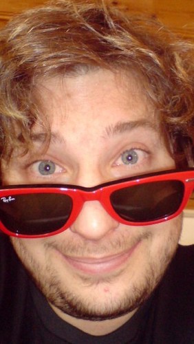 sofasurfer1986's profile picture. unter der woche fehlt mir der wald wiad sau und am wochenende fehlt mir die große stadt...aber ich finde mein leben top :D