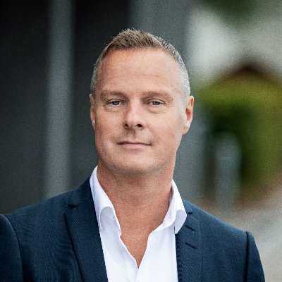 Kommunikationschef i SMVdanmark, mobil: 53855370, elmer@smvdanmark.