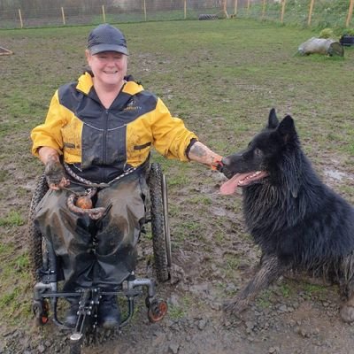 Former Scottish ParaBadminton squad member handcyclist, adapted Triker. Love life, Alba and good people.